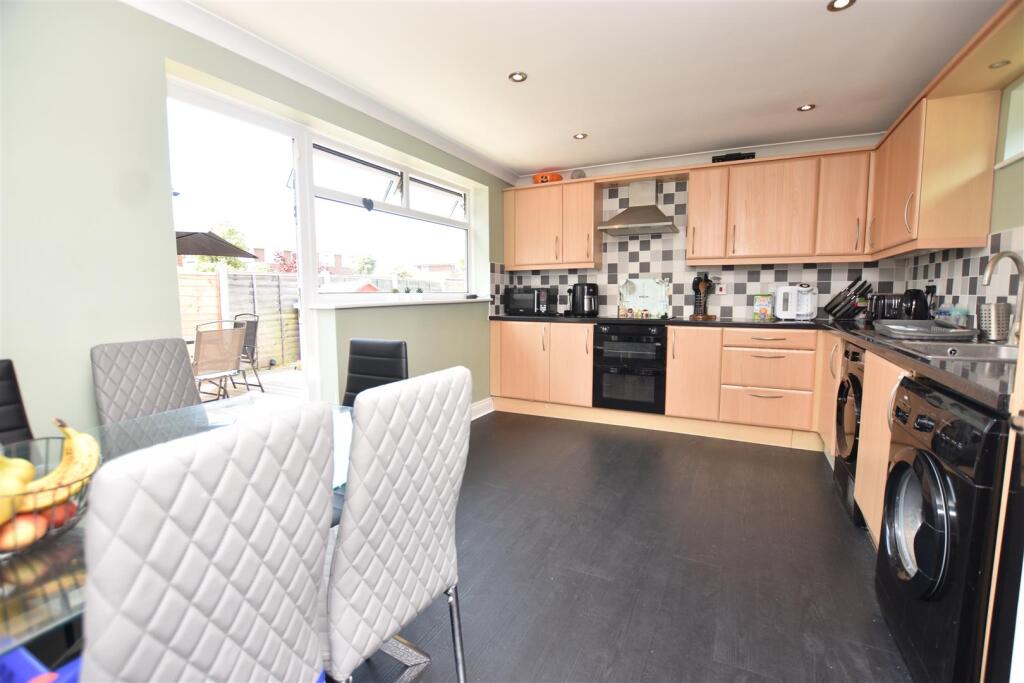 Kitchen Diner