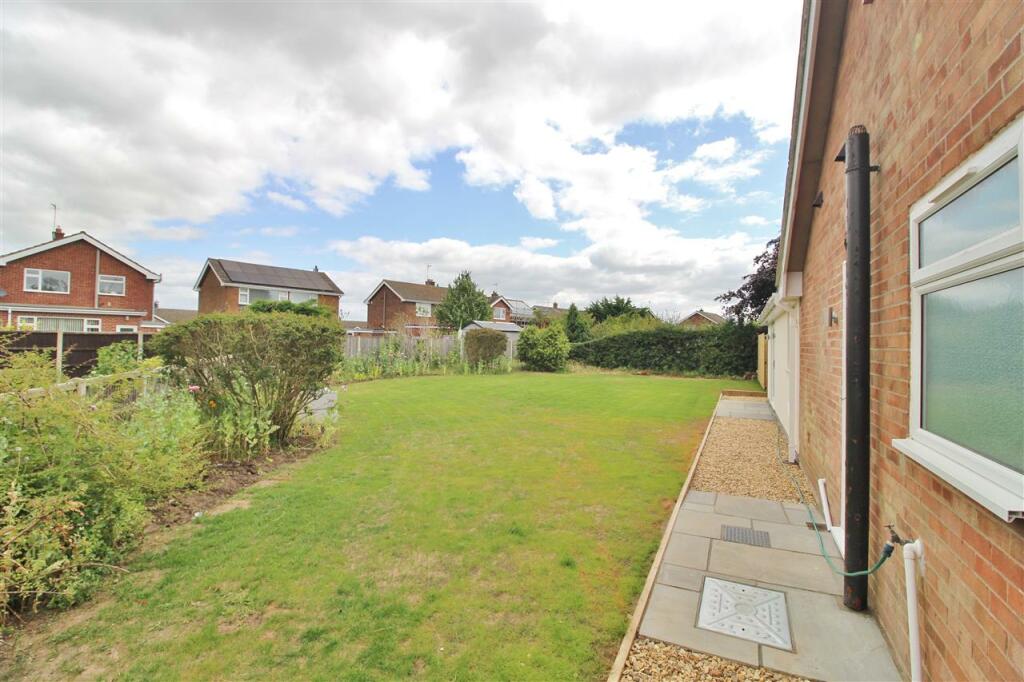 REAR GARDEN -