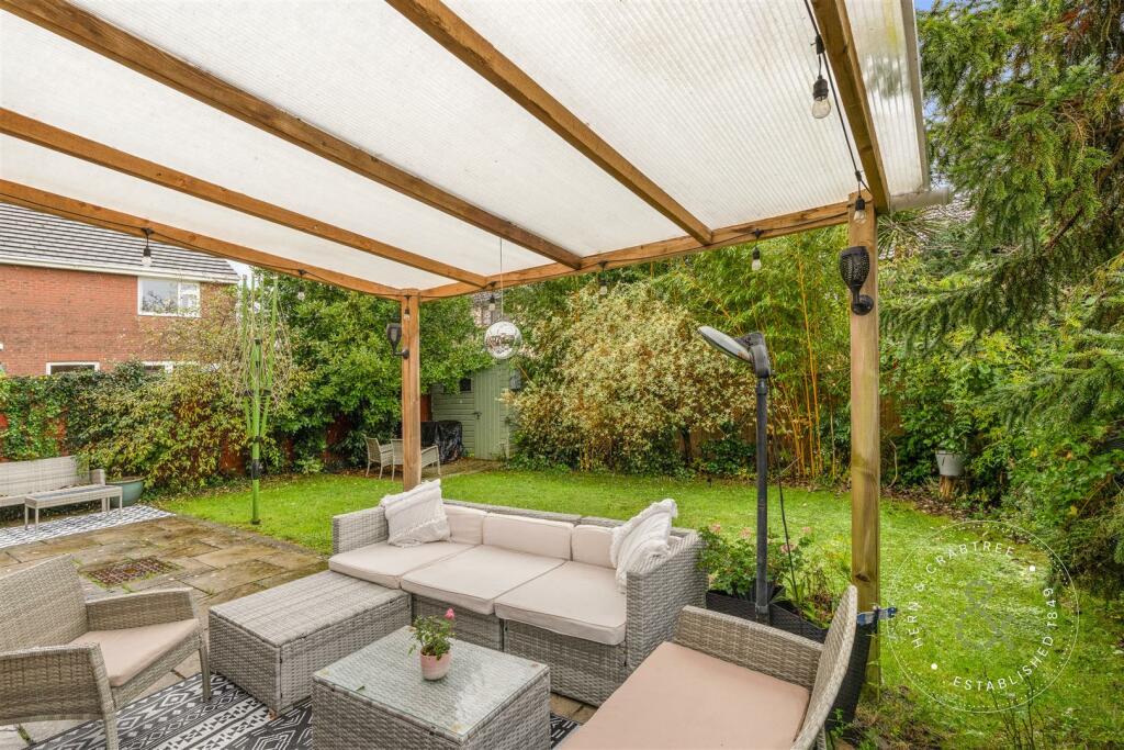 Acorn Grove, Pontprennau, Hern Crabtree (37).jpg