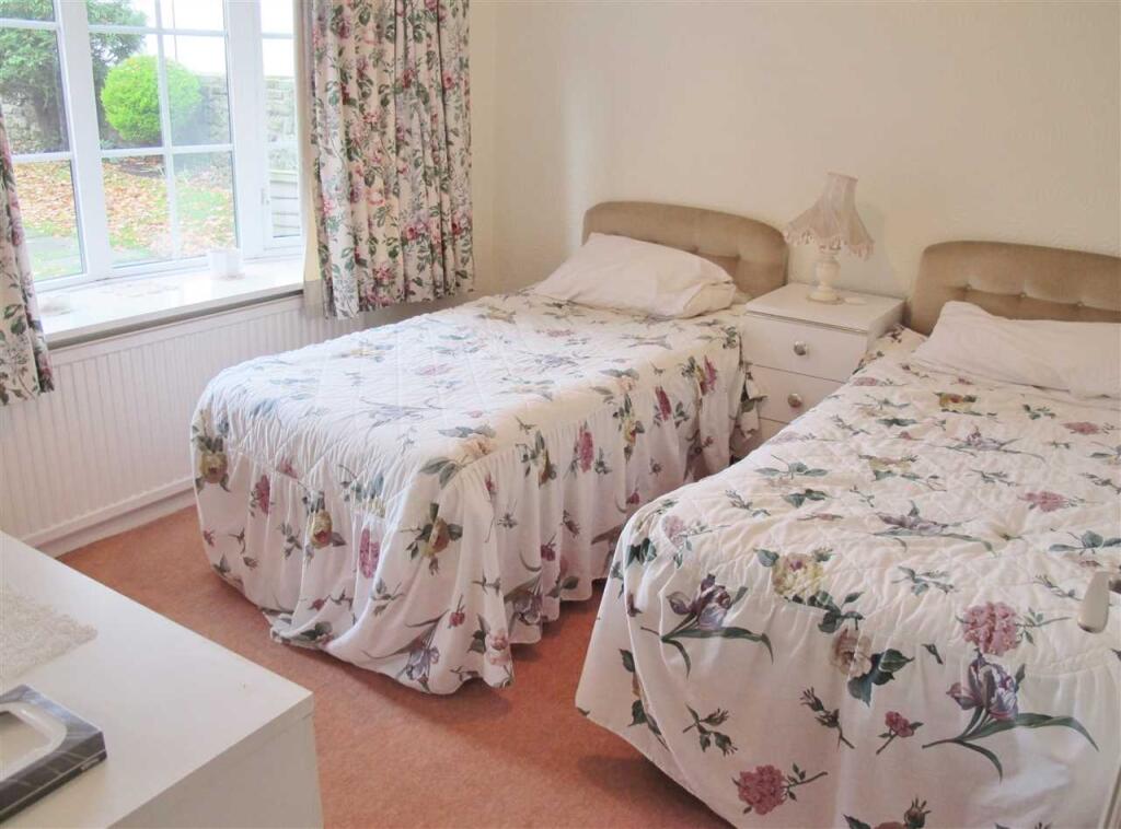 Bedroom (front)