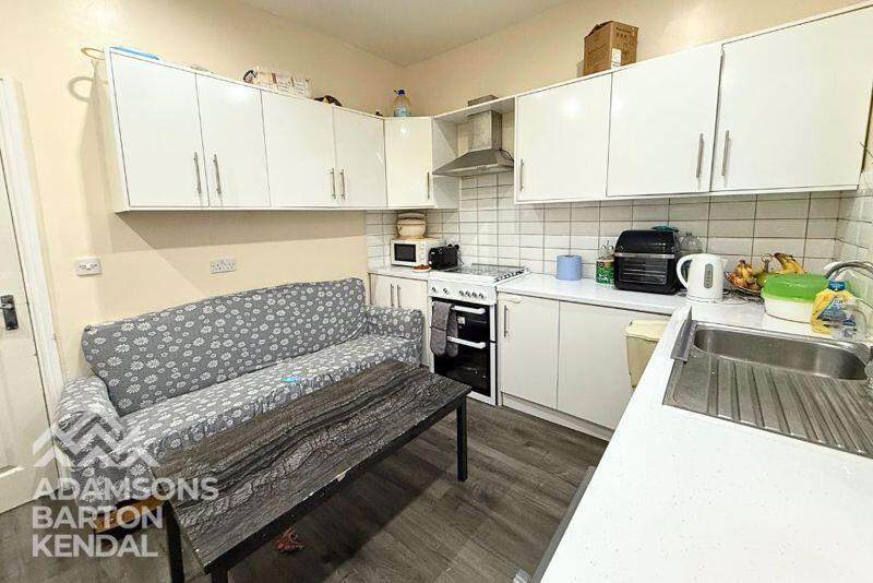 Dover Street, Hamer, OL16