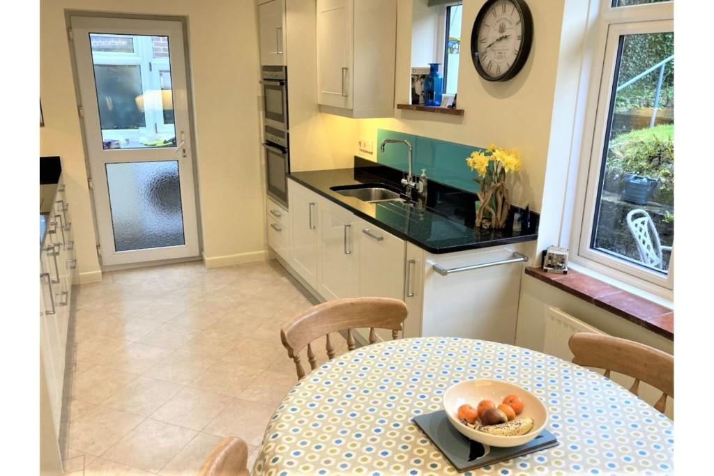 Kitchen/Breakfast
