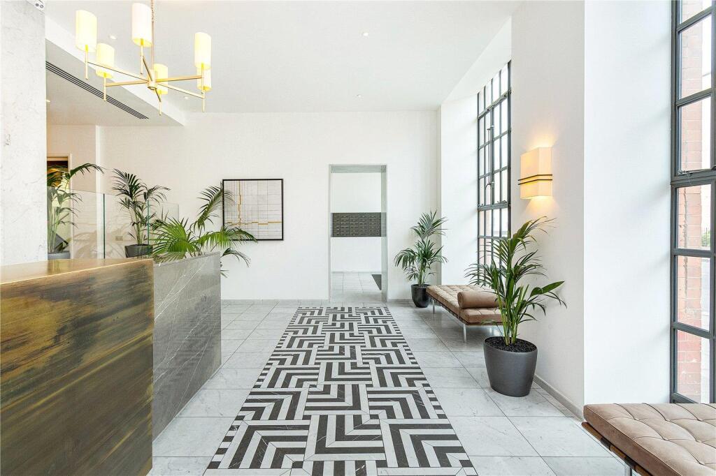 Communal entrance.jpg