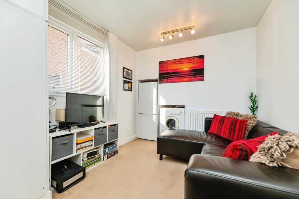 pbox-living_room-322573.jpg
