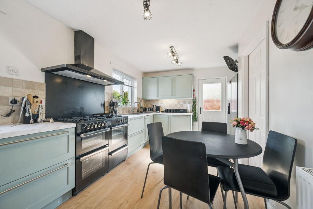 Kitchen / Dining Room
