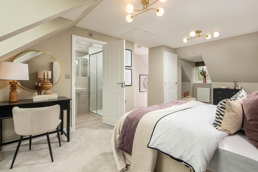 Kennett main bedroom