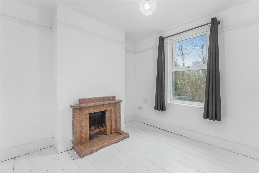68 Broughton Road, Banbury-18.jpg