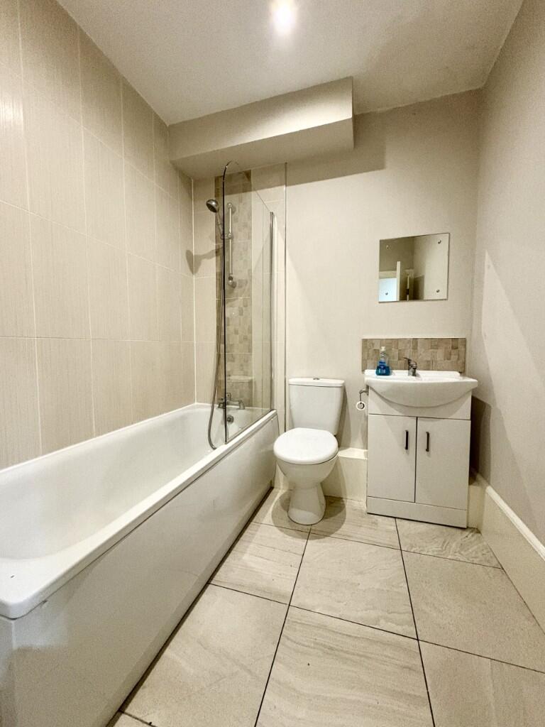 Bathroom 2 
