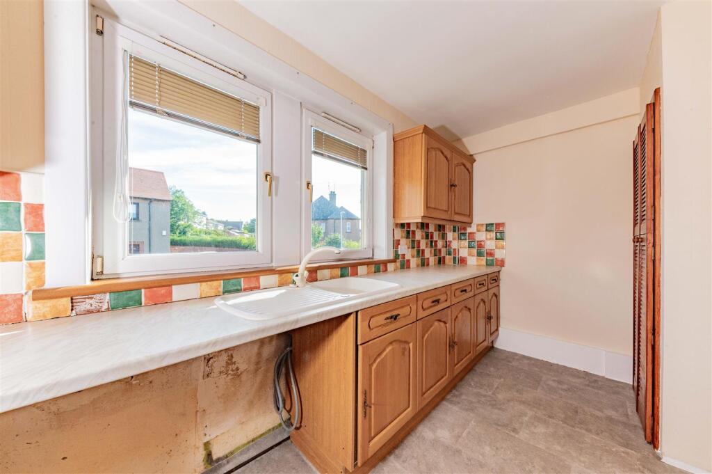 20 North Bank Street Monifieth-7.JPG