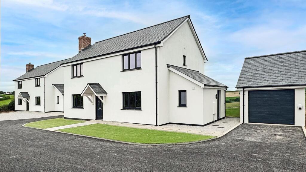 Farfield Front 1.jpg