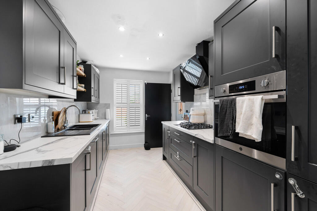 112 Naylor Road, ...