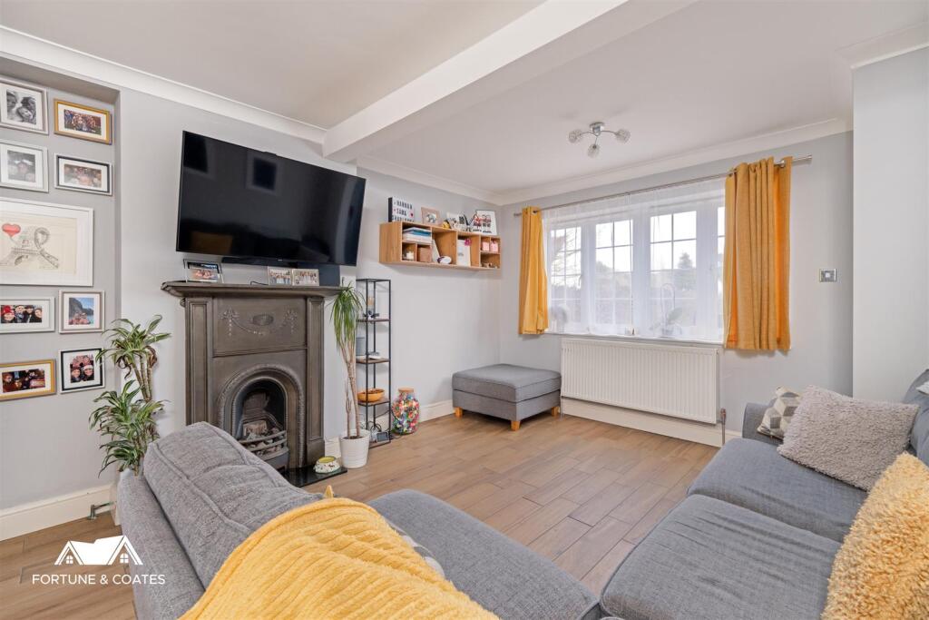Hillmead Close-9.jpg