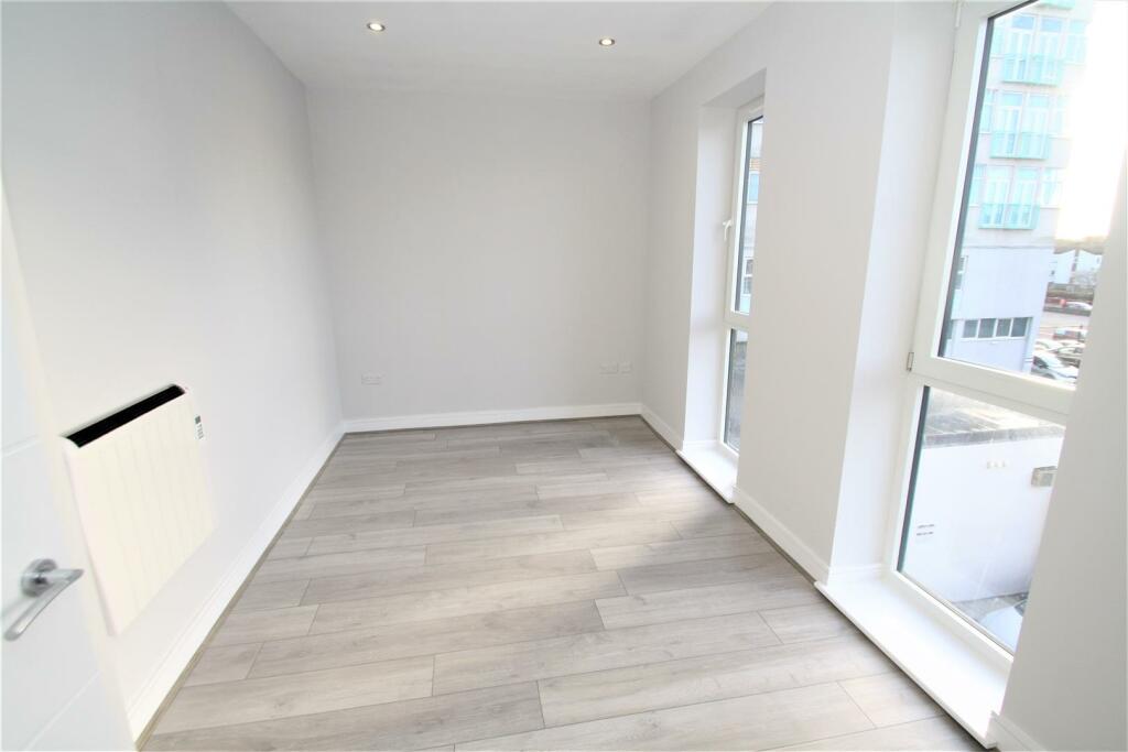 Bedroom1.JPG