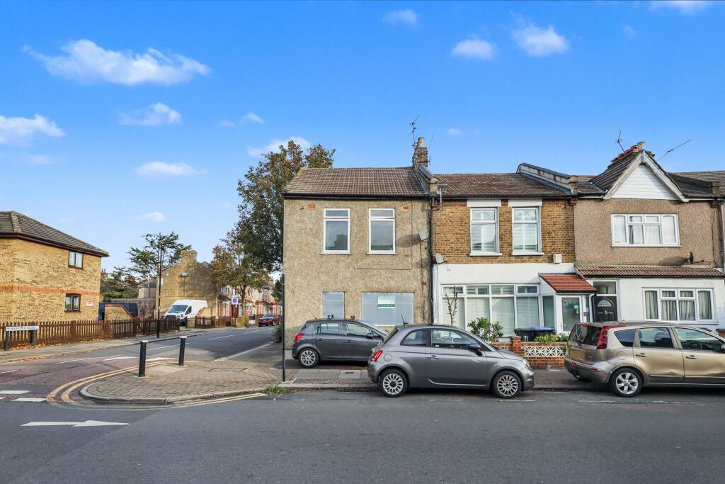 69 Town Road London, N9 0SJ