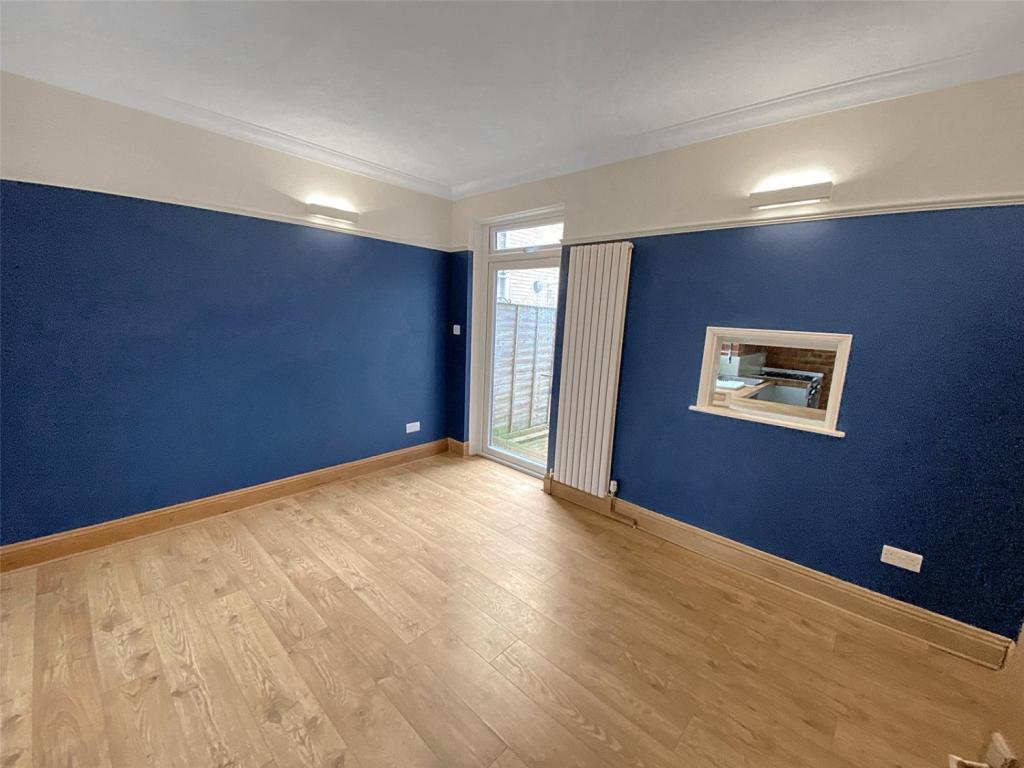 BFL210412_11