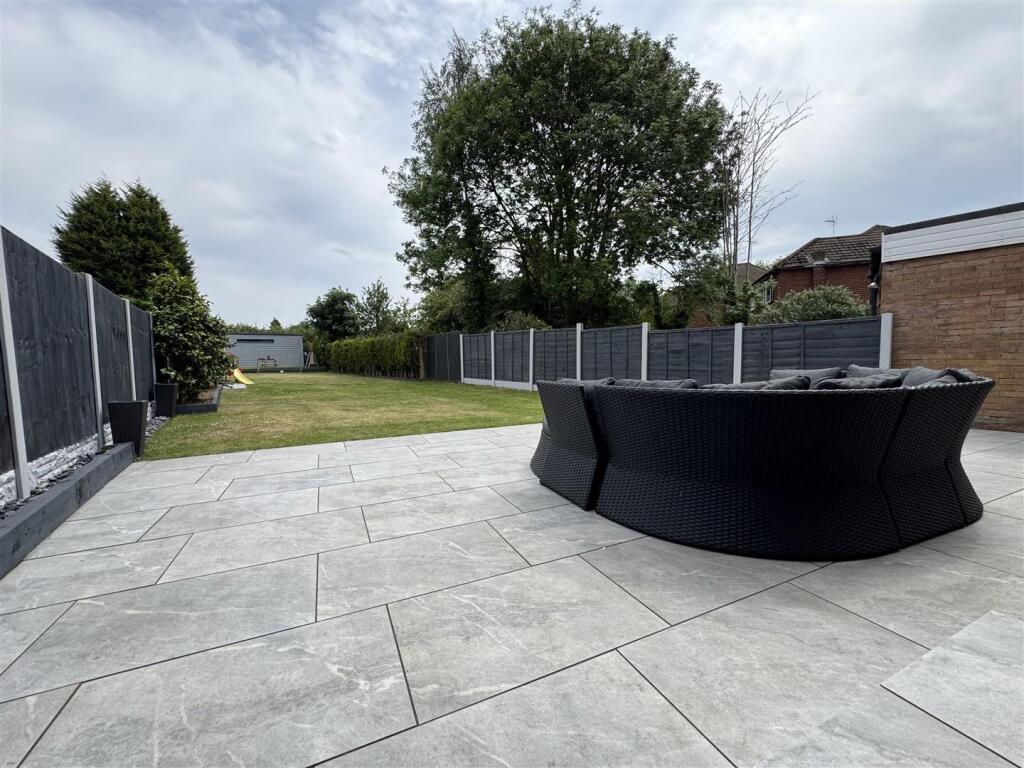 IMG_5047 (Large).JPG