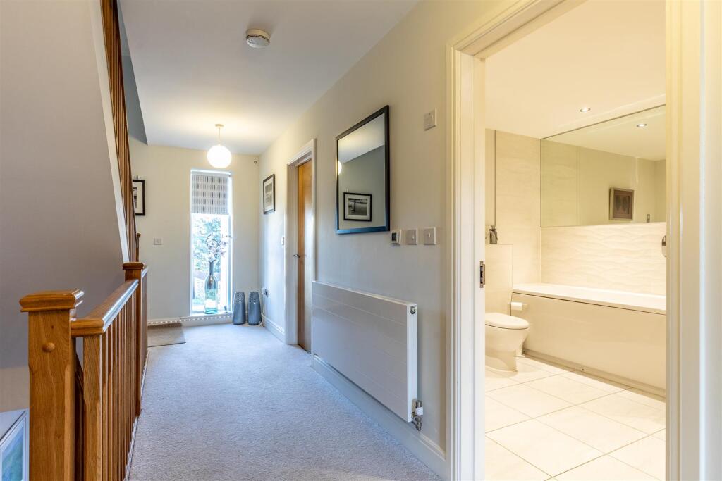 Parrys Lane, Stoke Bishop Landing.jpg