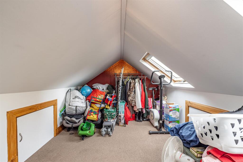 13 Ladyschaw Drive Selkirk 26.JPG