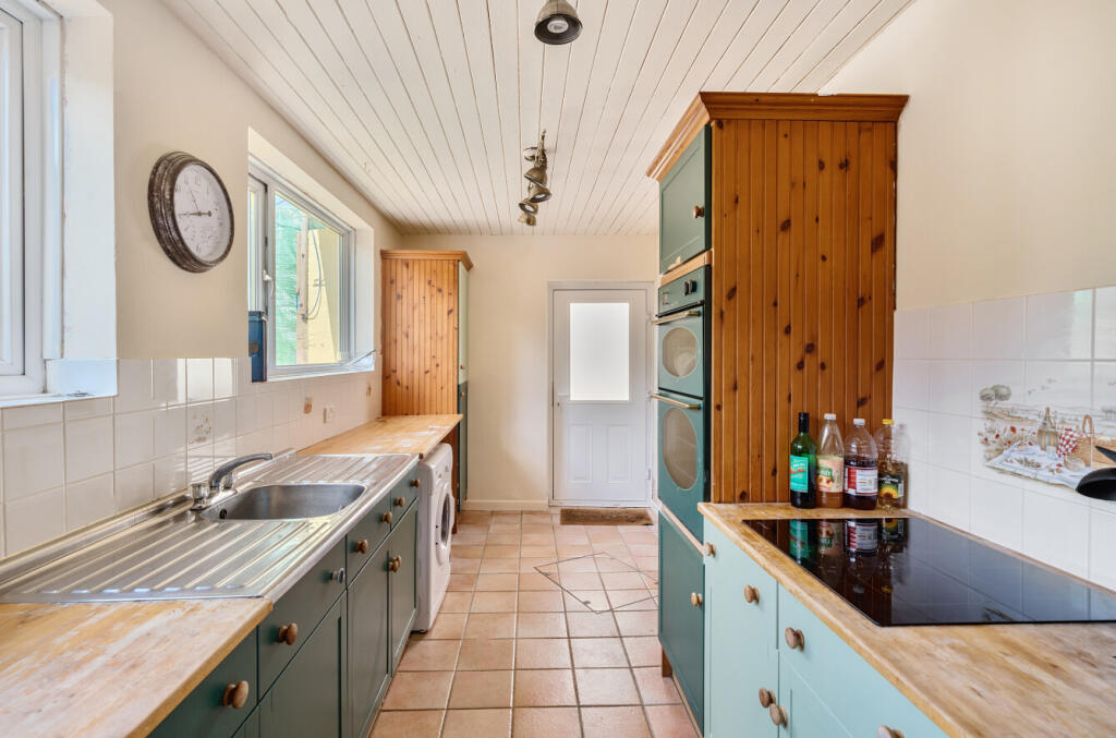 1320747-11-686e44...