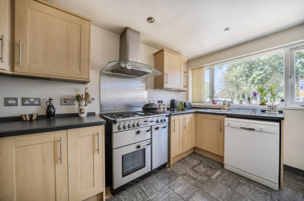 133408976896021870716