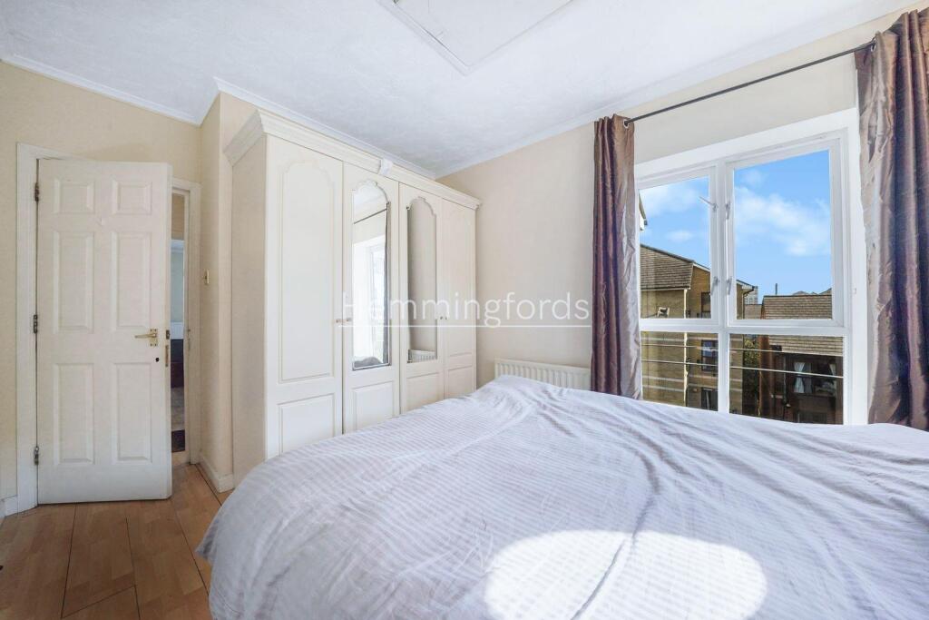 Flat 6, 4, York House,-05.jpg