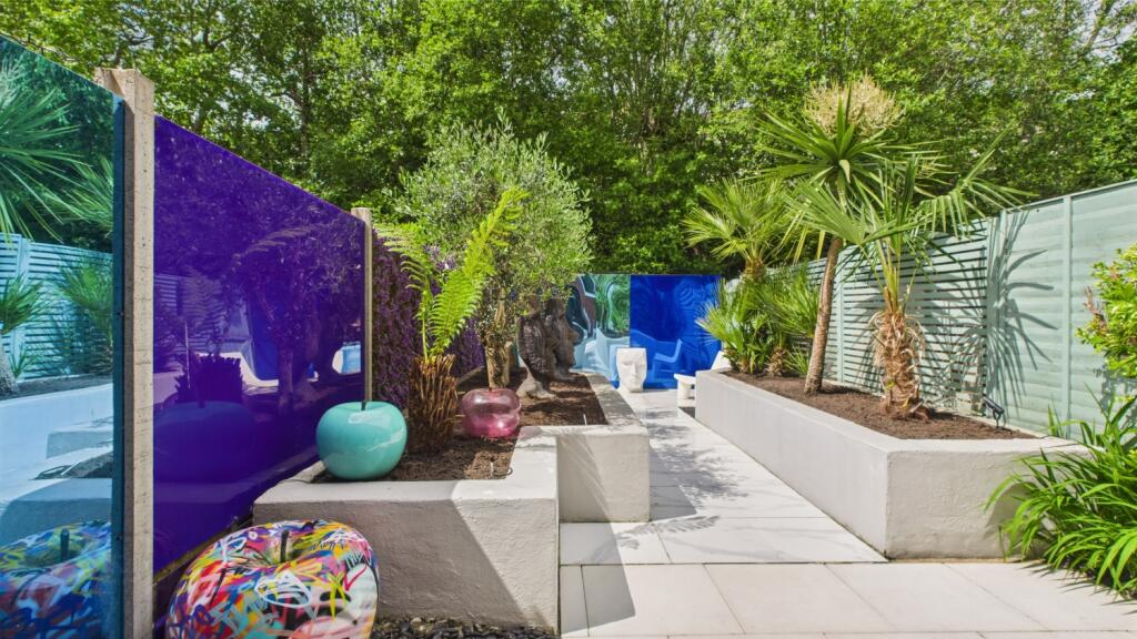 ewemove-ennelclose-garden
