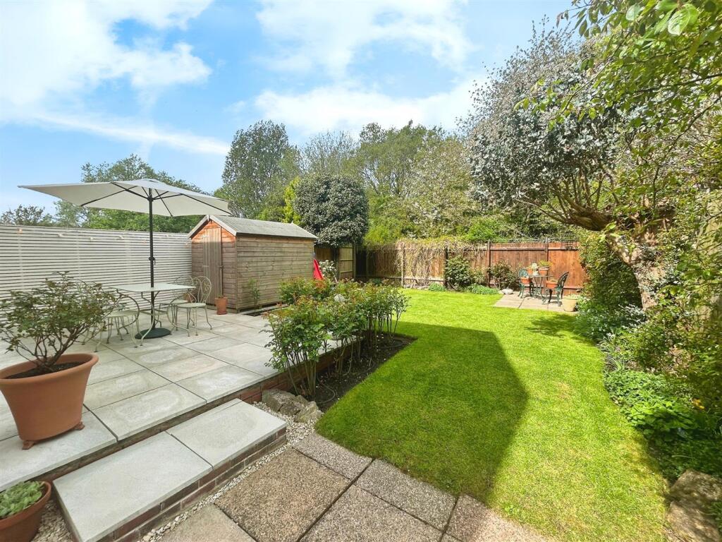 9704833c--4701-974C-9ED80AB916A5-21537-000012DFBBA