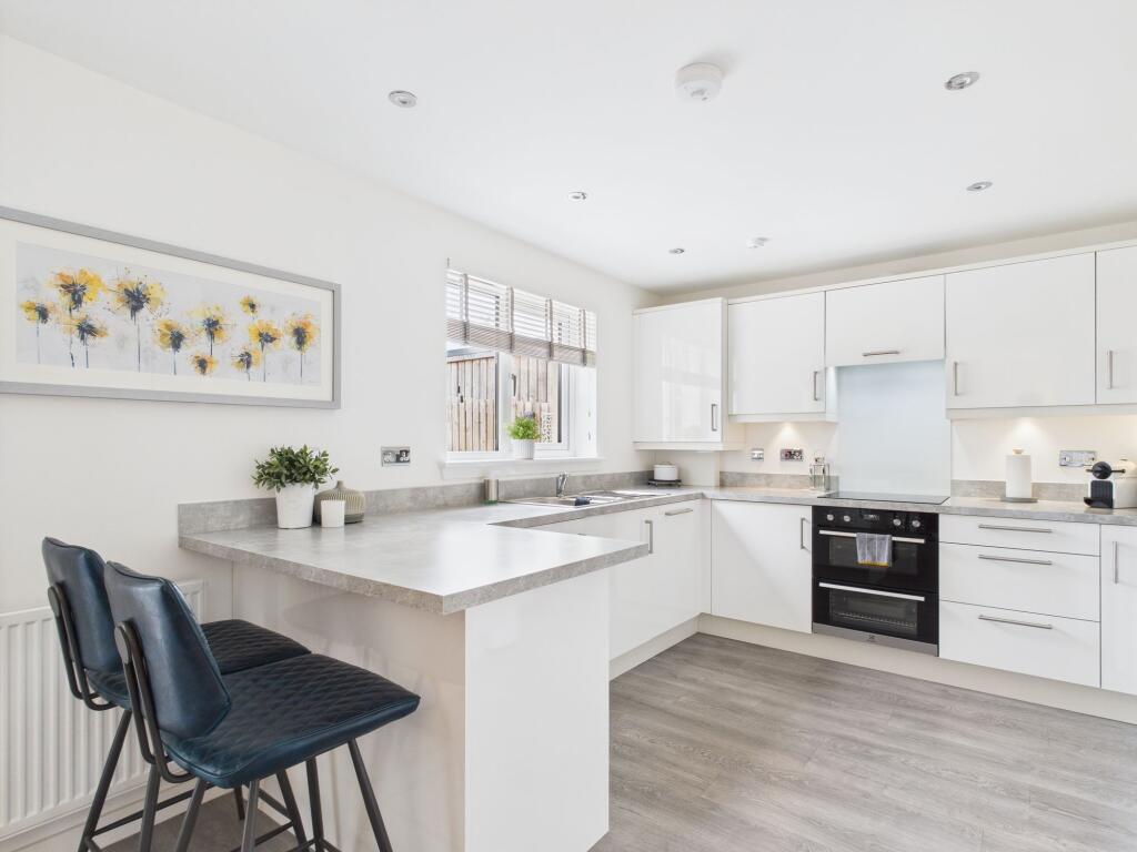 Kitchen/Dining