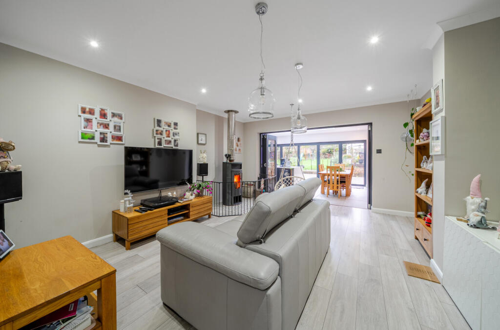 1387030-8-69317be...