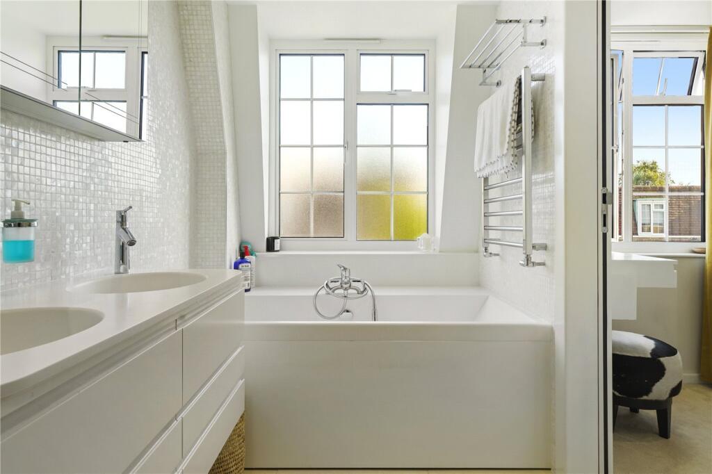 Bathroom 4