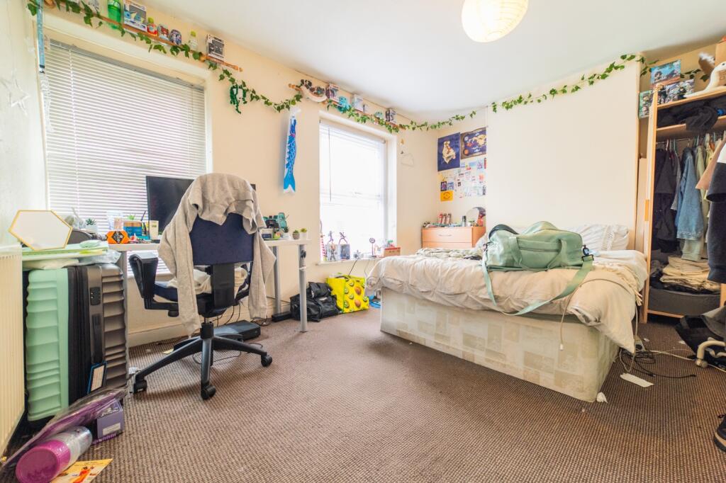 Call 02920 454555 to secure your viewing_1