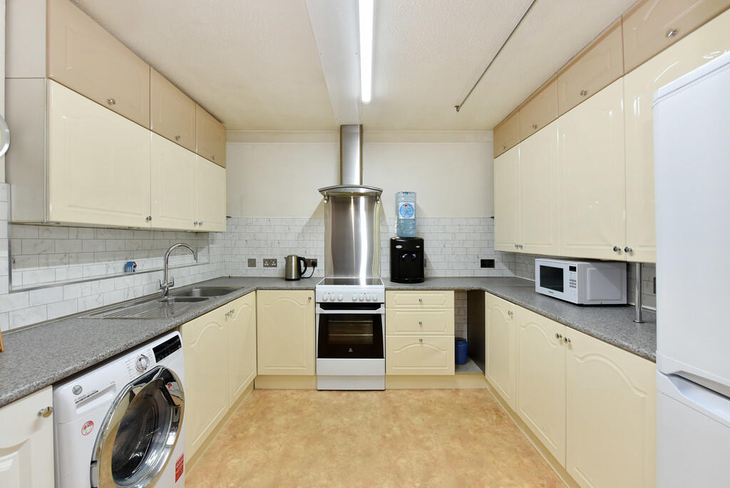 2 tysson house (4...