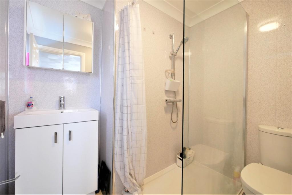En-Suite Shower