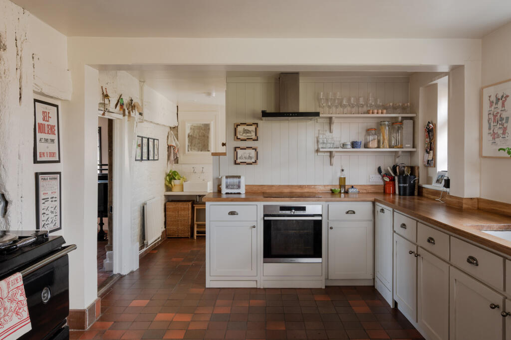 308868 - Fairland, The Street, Selmeston, BN26 ...