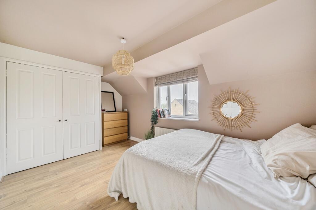 1300916-5-6841c9d2a0881