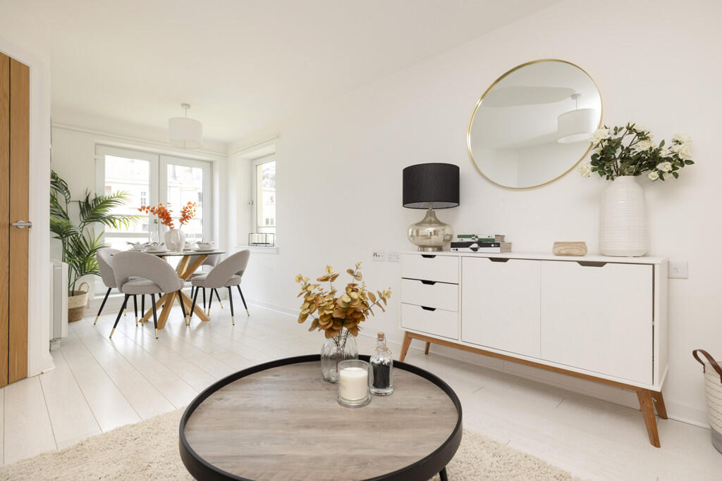 Sitting/Dining Room