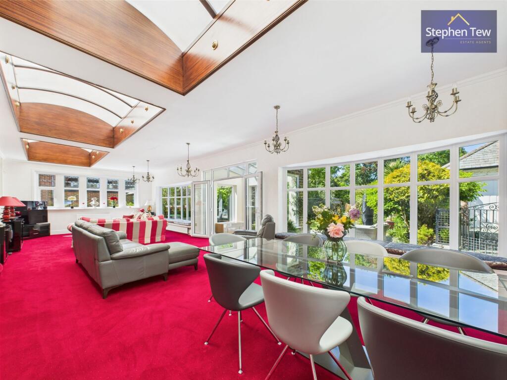 Living / Dining Room