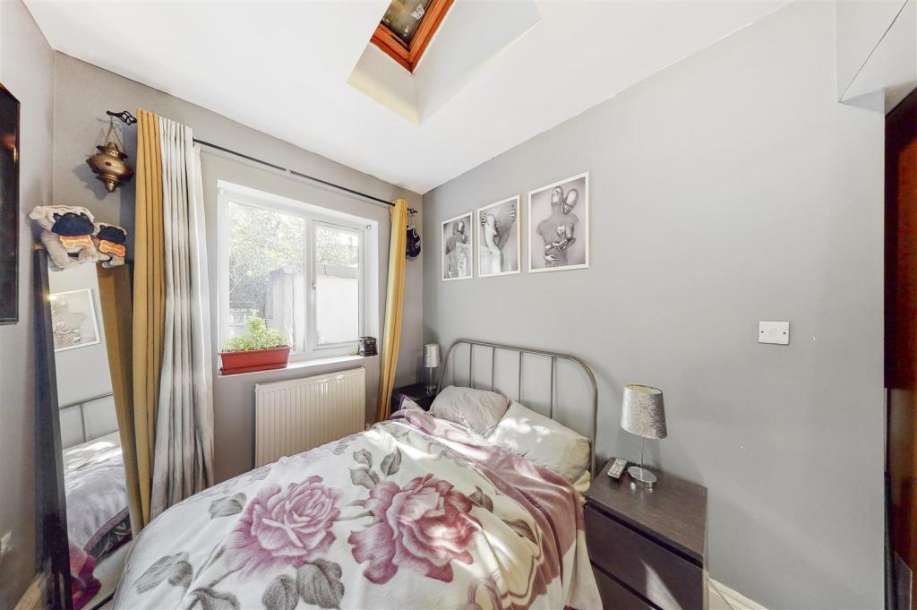 53 Chartley Avenue - Pvd3fPGHC5TzEyLvCUcC.jpg