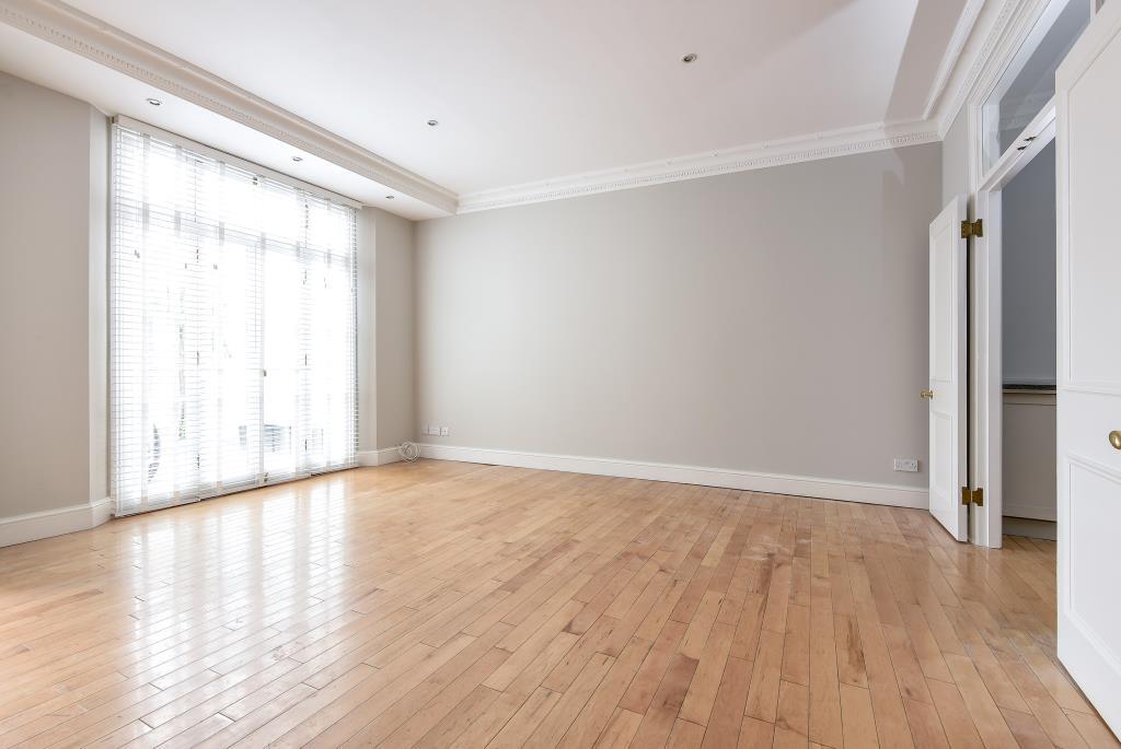 Reception Room (shot 3)