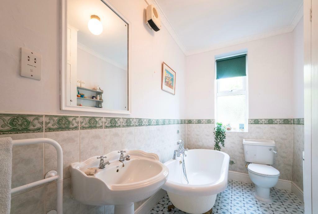 Large family bathroom