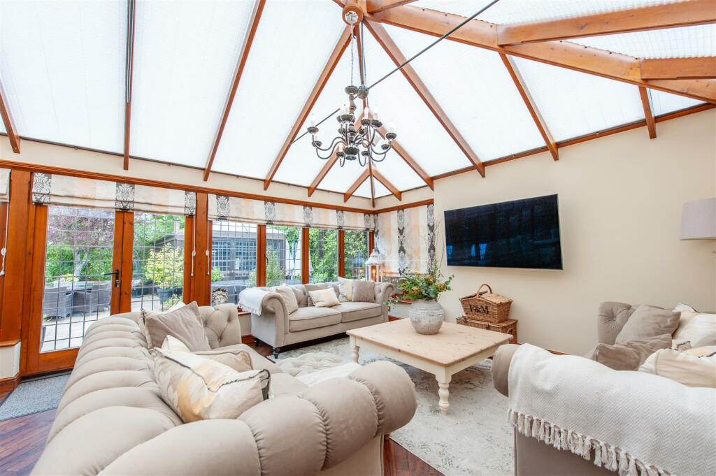 Garden Room Living Area.jpg