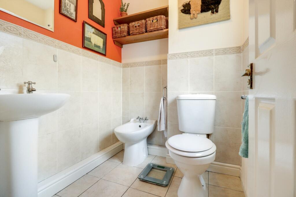 Ensuite-1