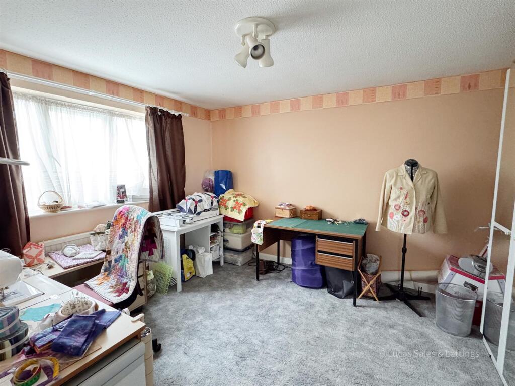 22 Beauly Ct Kettering-22.jpg