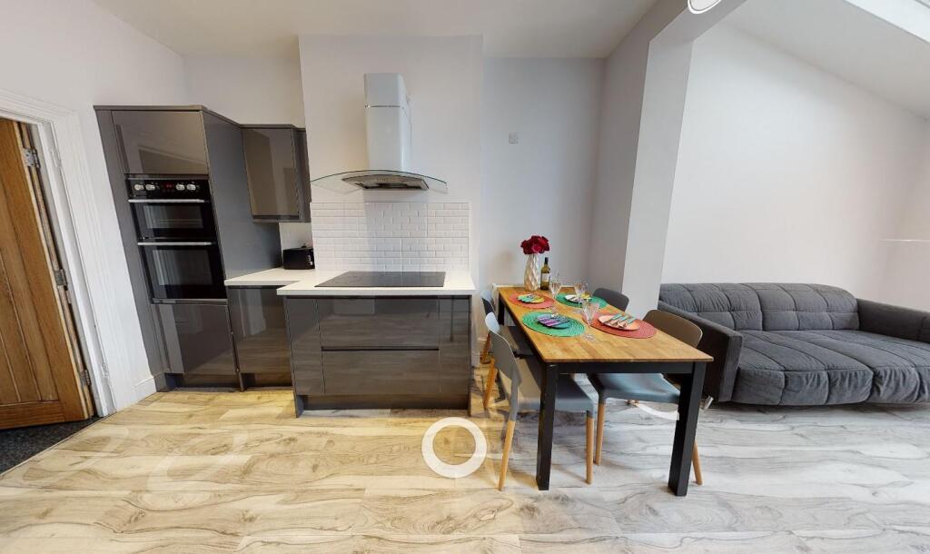 matterport dining 2.jpg