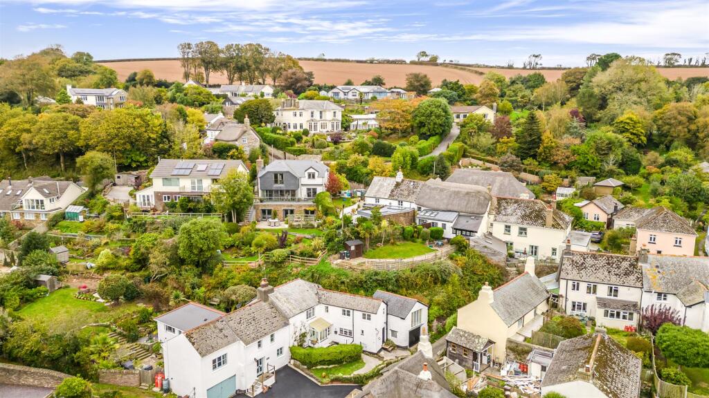 A09 - Brook Street, Higher Cottage, slapton - 2510