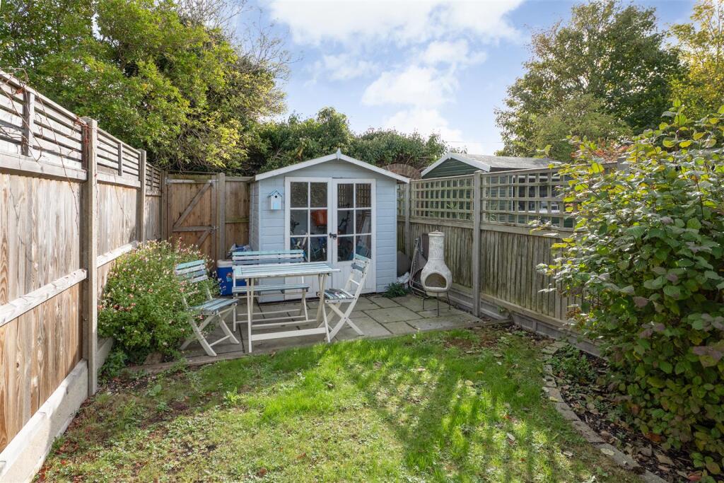 Island Wall, Whitstable