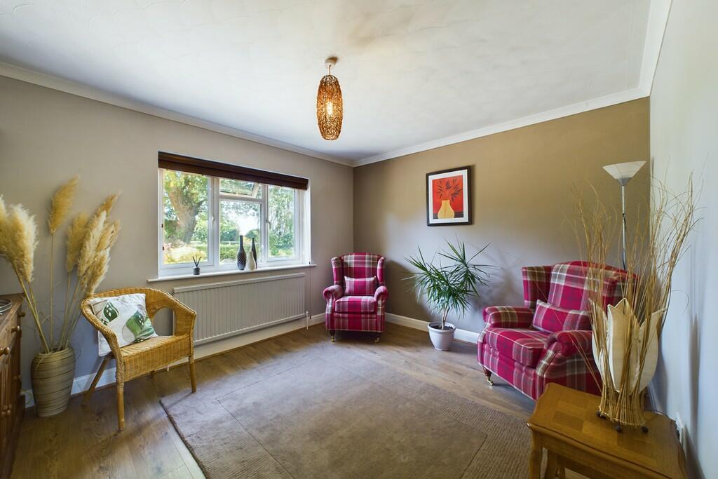 CAM01689G0-PR0418...