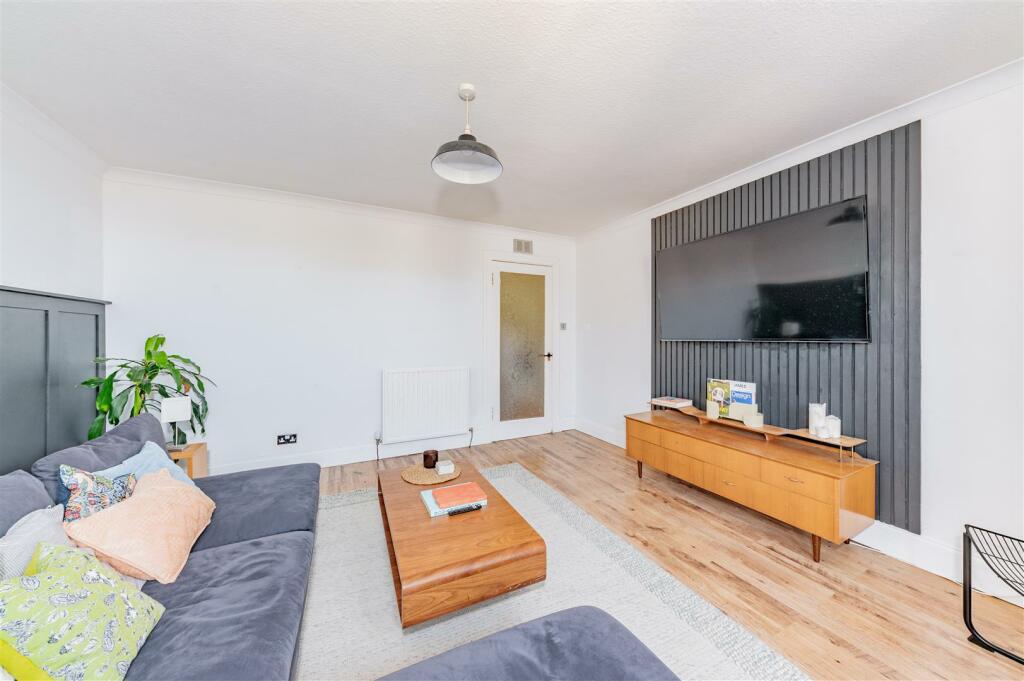 3R 19 Morgan Street Dundee-15.JPG