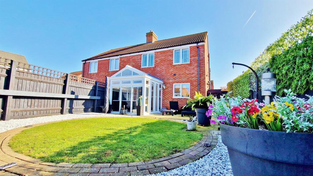 Outside - Rear