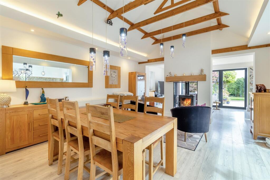 8620467-interior11.jpg